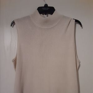 Croft & Barrow Cream & Gold Sleeveless Sweater